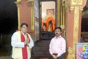 श्रीलंका में सीता मैया मंदिर में दर्शन करने पहुंचे धर्मस्व मंत्री