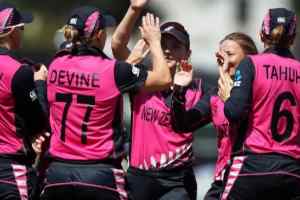 T20 World Cup 2020 : महिला क्रिकेट टीम विंडीज को हराकर इंग्लैंड सेमीफाइनल में