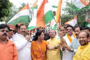 Sultanpur Hindi News Today : तिरंगा हमारे देश की आन,बान और शान : अनिल राजभर