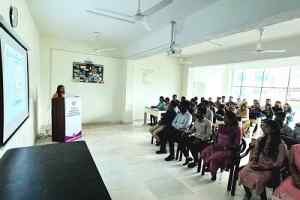 मालवांचल यूनिवर्सिटी के इंडेक्स फिजियोथैरेपी एंड पैरामेडिकल सांइसेस  द्वारा हिंदी दिवस पर विभिन्न कार्यक्रमों का आयोजन