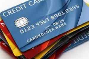 भारत का पहला नंबर रहित क्रेडिट कार्ड जारी करना एक्सिस बैंक और फ़ाइब ने हाथ से डिज़ाइन किया