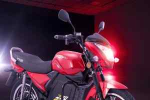 प्योर ईवी ने इकोड्रिफ्ट 350 लॉन्च किया: बेहतरीन परफॉर्मेंस से भरपूर इलेक्ट्रिक मोटरसाइकिल