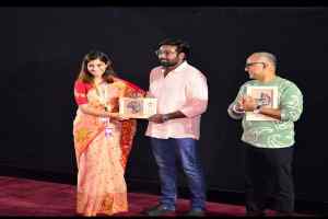 'गांधी टॉक्स' ने 54वें आईएफएफआई गोवा गाला प्रीमियर में पहली मूक फिल्म के रूप में अपना दबदबा बनाया