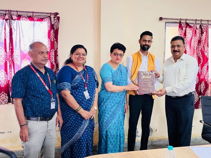 Yogesh Patel 696x522