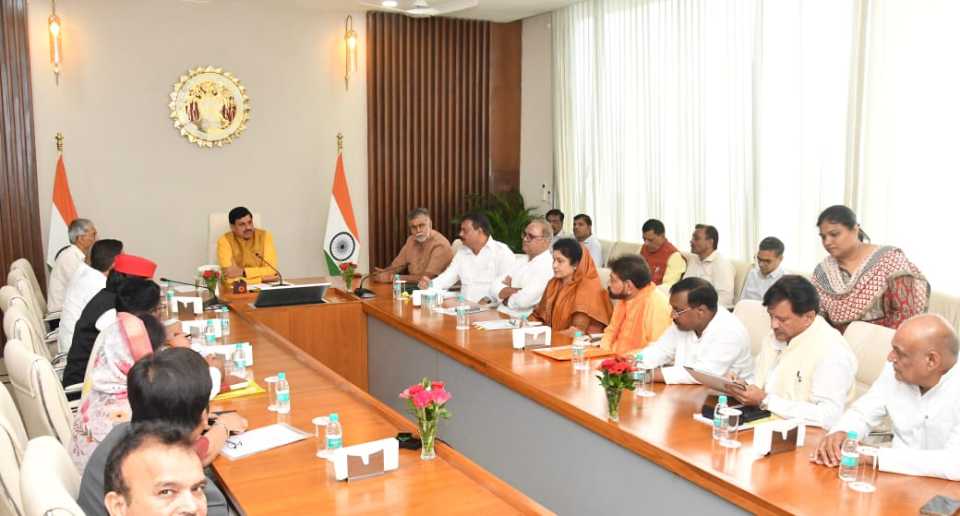 %E0%A4%B8%E0%A4%B0%E0%A5%8D%E0%A4%B5%E0%A4%A6%E0%A4%B2%E0%A5%80%E0%A4%AF %E0%A4%AC%E0%A5%88%E0%A4%A0%E0%A4%95 %E0%A4%AE%E0%A5%87%E0%A4%82 %E0%A4%AA%E0%A4%BF%E0%A4%9B%E0%A4%A1%E0%A4%BC%E0%A4%BE %E0%A4%B5%E0%A4%B0%E0%A5%8D%E0%A4%97 %E0%A4%86%E0%A4%B0%E0%A4%95%E0%A5%8D%E0%A4%B7%E0%A4%A3