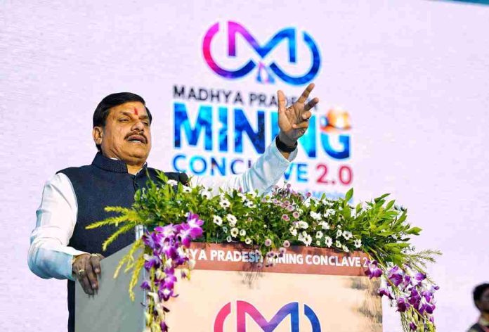 20250823 211321 696x472