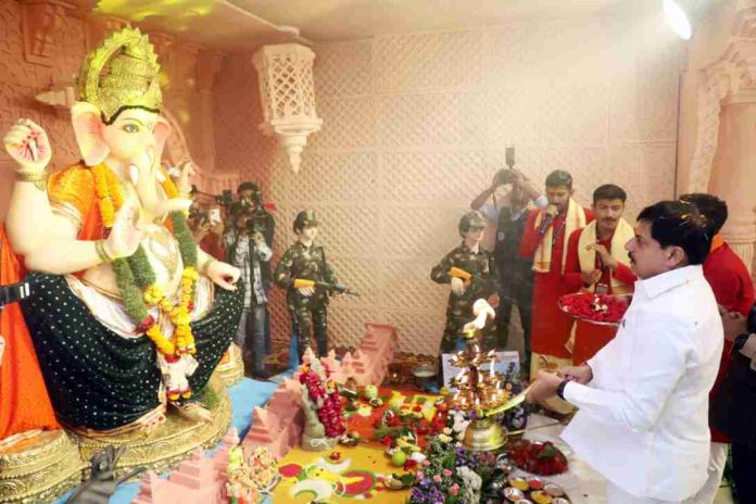 %E0%A4%97%E0%A5%81%E0%A4%B2%E0%A4%AE%E0%A5%8B%E0%A4%B9%E0%A4%B0 %E0%A4%97%E0%A4%A3%E0%A5%87%E0%A4%B6 %E0%A4%89%E0%A4%A4%E0%A5%8D%E0%A4%B8%E0%A4%B5 %E0%A4%AD%E0%A5%8B%E0%A4%AA%E0%A4%BE%E0%A4%B2 696x464