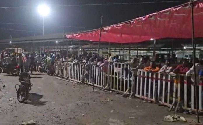 %E0%A4%B0%E0%A5%80%E0%A4%B5%E0%A4%BE %E0%A4%96%E0%A4%BE%E0%A4%A6 %E0%A4%B8%E0%A4%82%E0%A4%95%E0%A4%9F 696x428