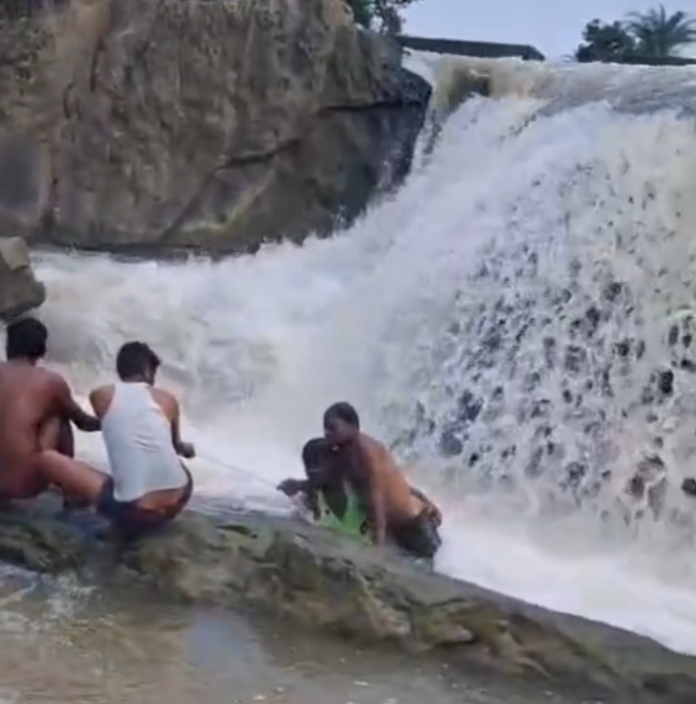 IMG 20250912 174201 696x704