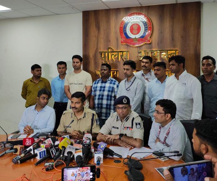 Tikamgarh Illegal Arms 696x579