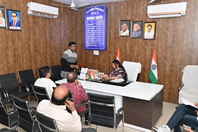 IMG 20251114 WA07551 696x464