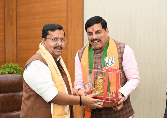 Chief Minister Mohan Yadav congratulation BJP New National President Nitin Naveen