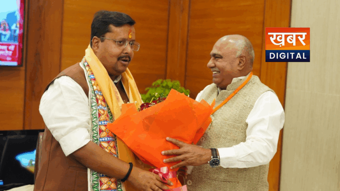 Hemant Khandelwal met with National President Nitin Naveen.