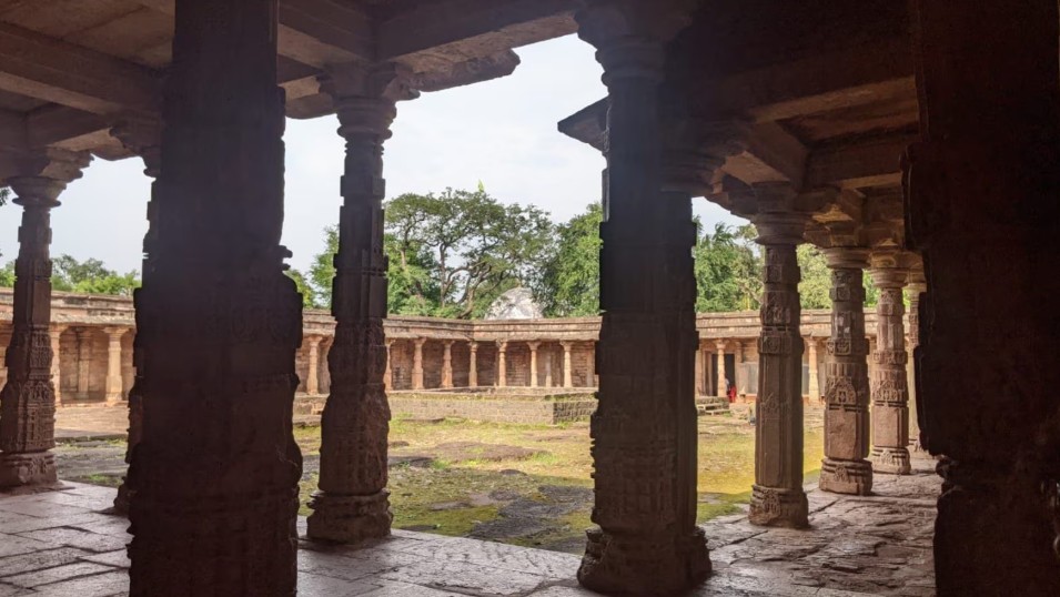 Inner Bhoj 