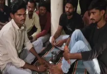 चर्चित पैर धोकर पानी पिलाने का मामला, ओबीसी महासभा ने संभाला मोर्चा