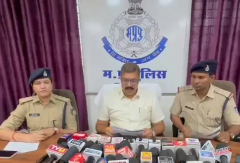 परियोजना अधिकारी से हुई लूट का खुलासा, 4 आरोपी गिरफ्तार