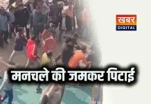 मुरैना के पशुपतिनाथ मेले में मनचले लड़के को लड़कियों ने जमकर पीटा.... मेले में सरेआम की पिटाई पिटाई का वीडियो वायरल